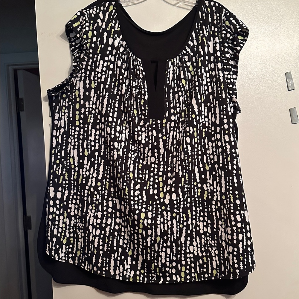 Black and White Patterned Blouse